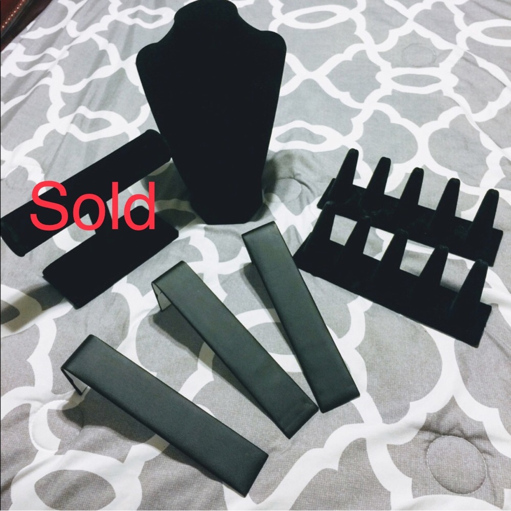 6 piece Black Velvet Jewelry Display Set
